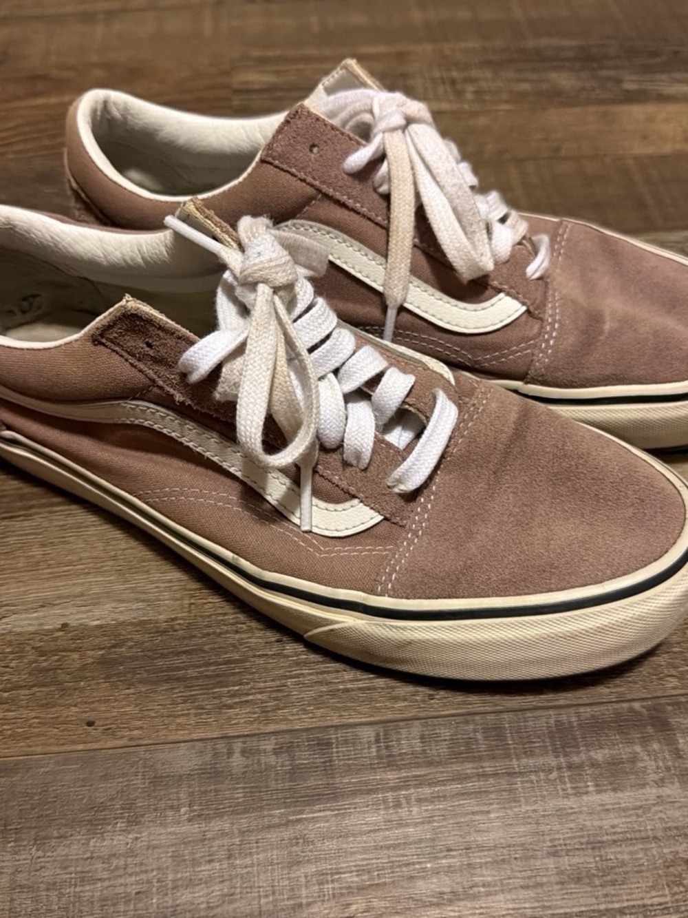 Vans Old Skool Women’s Low-Top Suede Sneakers - Dusty Rose with White Stripe